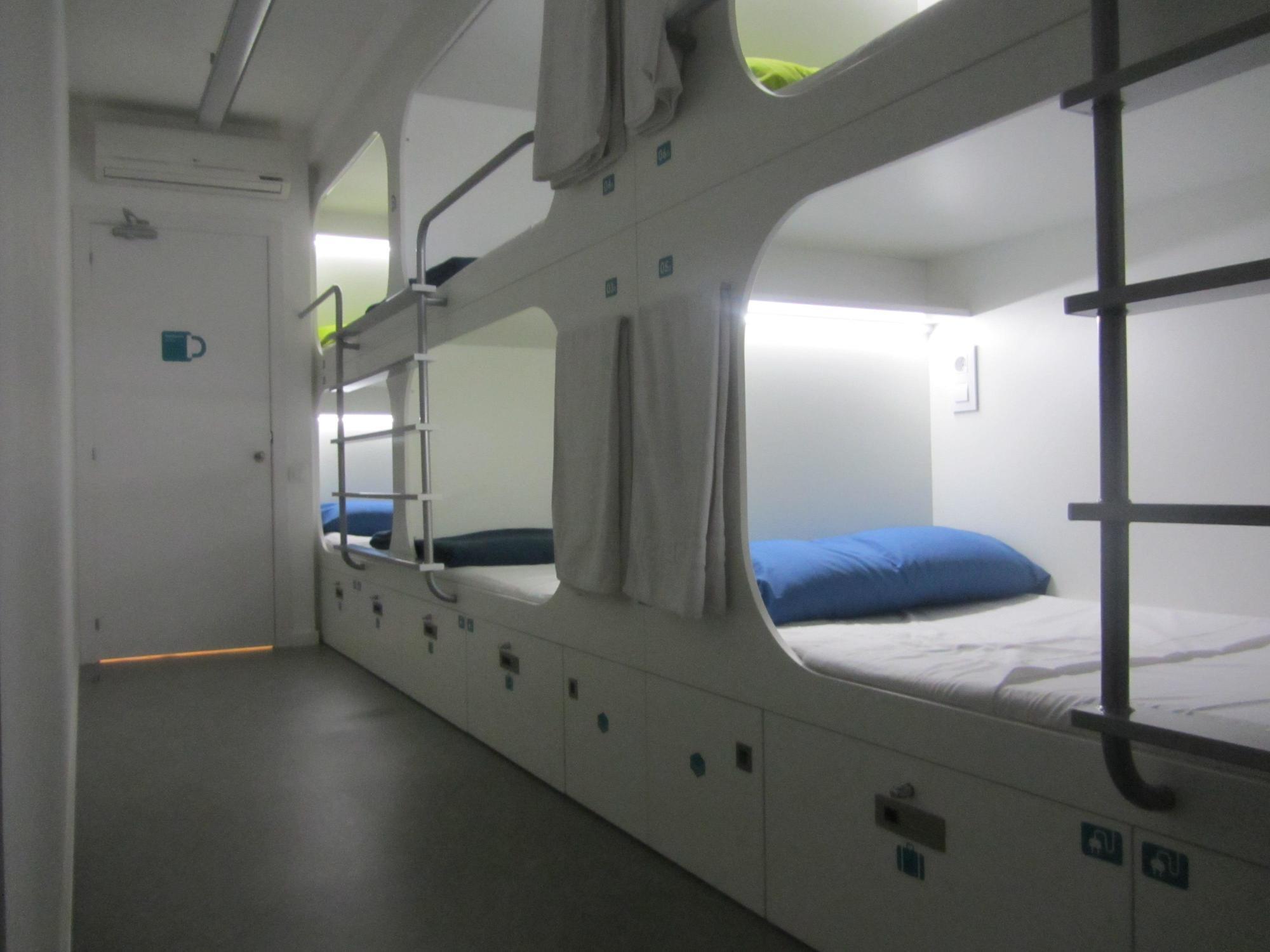 Dream Cube Hostel Βαρκελώνη Εξωτερικό φωτογραφία