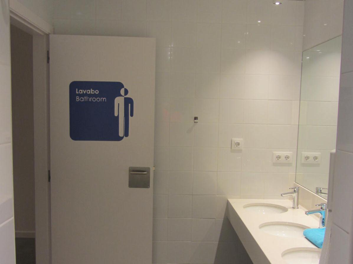 Dream Cube Hostel Βαρκελώνη Εξωτερικό φωτογραφία