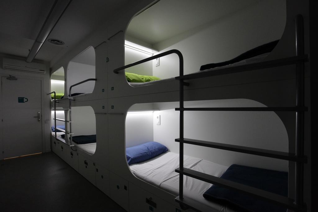 Dream Cube Hostel Βαρκελώνη Δωμάτιο φωτογραφία