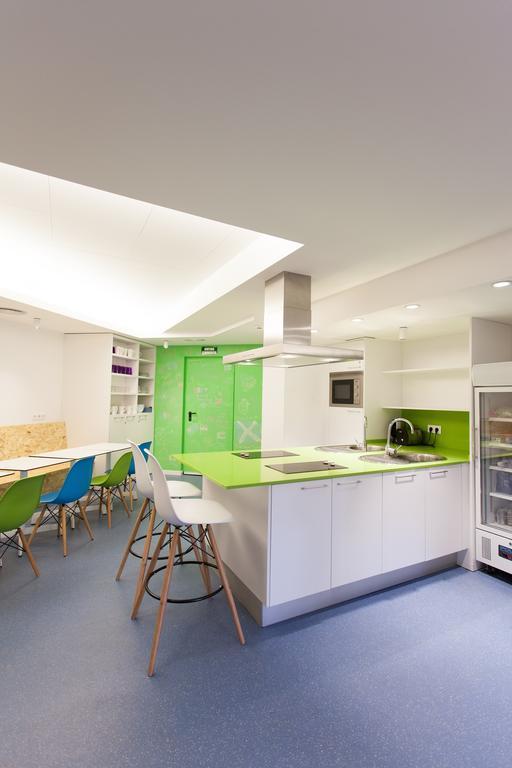Dream Cube Hostel Βαρκελώνη Εξωτερικό φωτογραφία