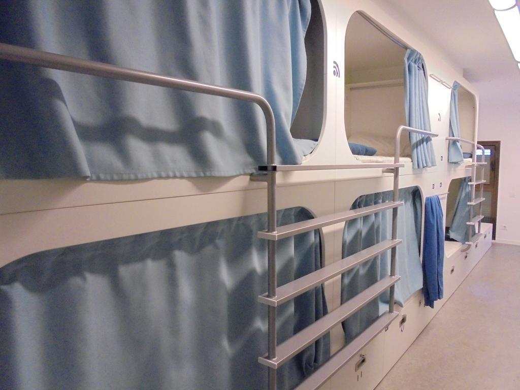 Dream Cube Hostel Βαρκελώνη Δωμάτιο φωτογραφία