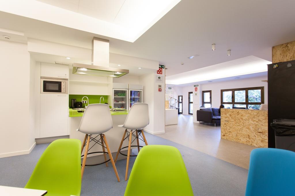 Dream Cube Hostel Βαρκελώνη Εξωτερικό φωτογραφία